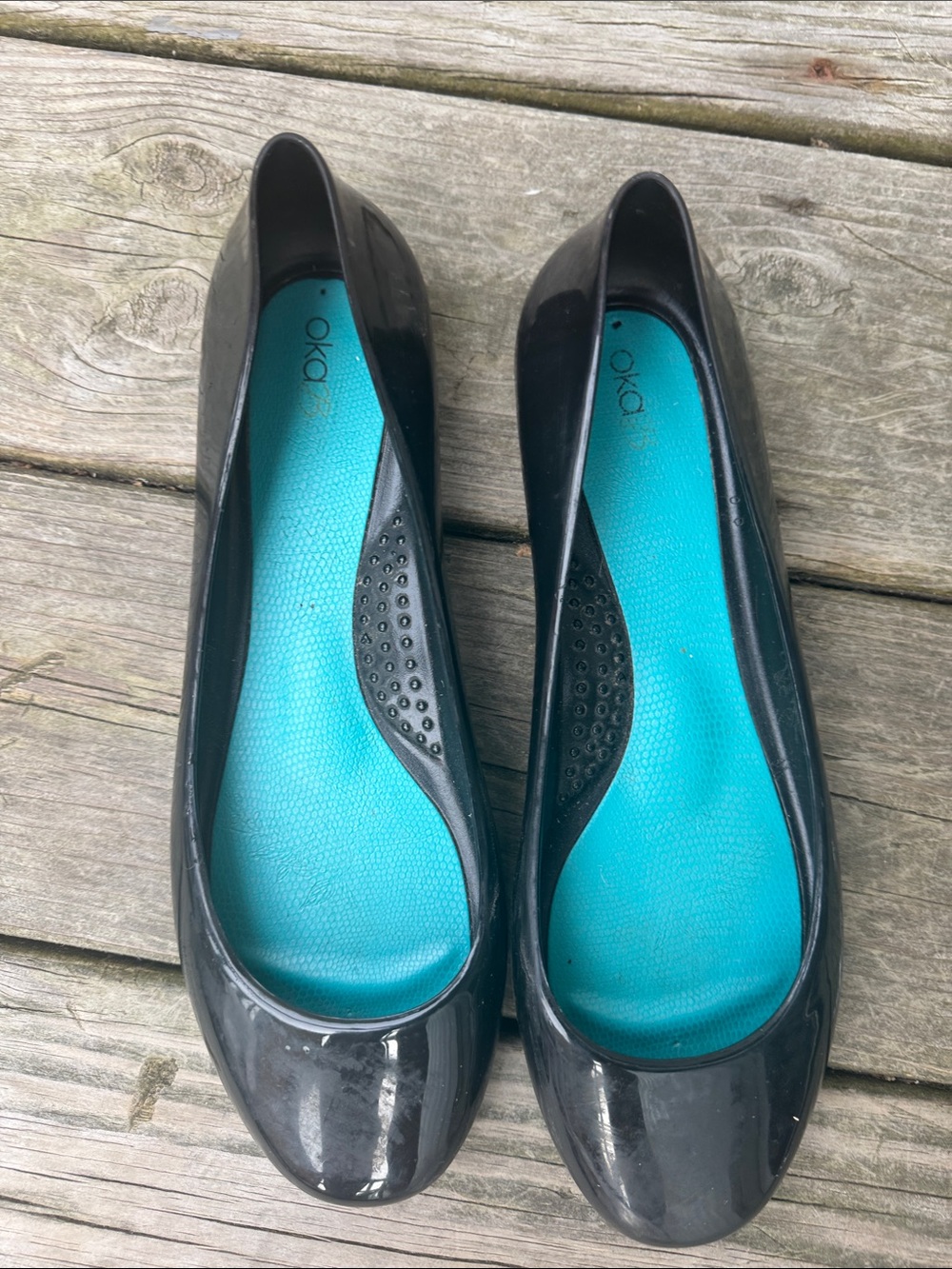 OKA b. Black Flats great shoes just need cleaning!